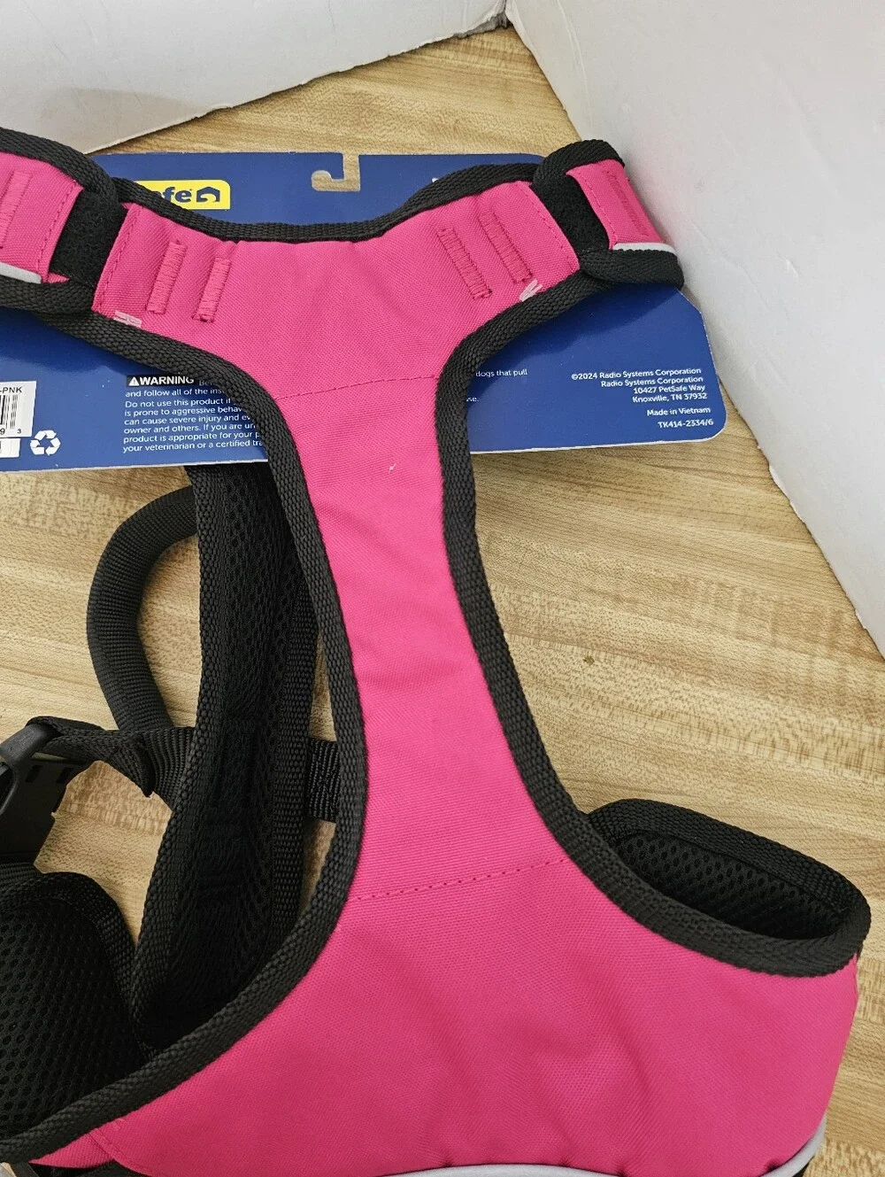 PetSafe EasySport Dog Harness Medium Pink Padded Adjustable No Pull Control Hand